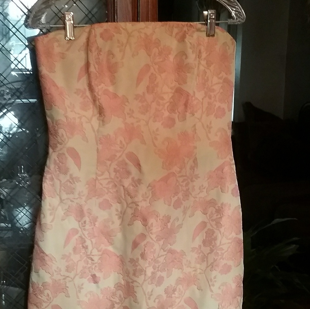Women's dress